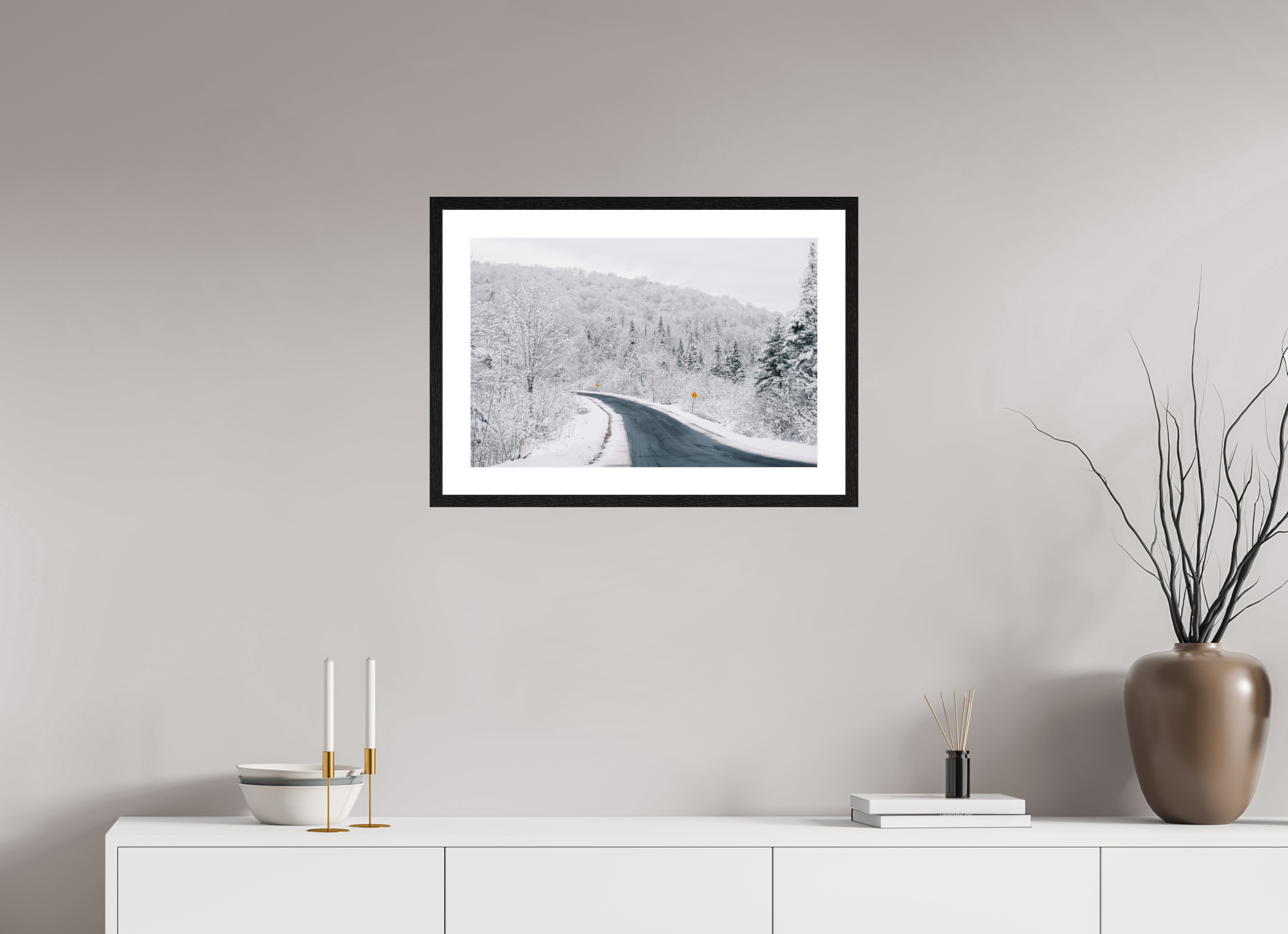 60 x 40 cm, Tirage FineArt + Cadre en chêne noir Seul au Monde